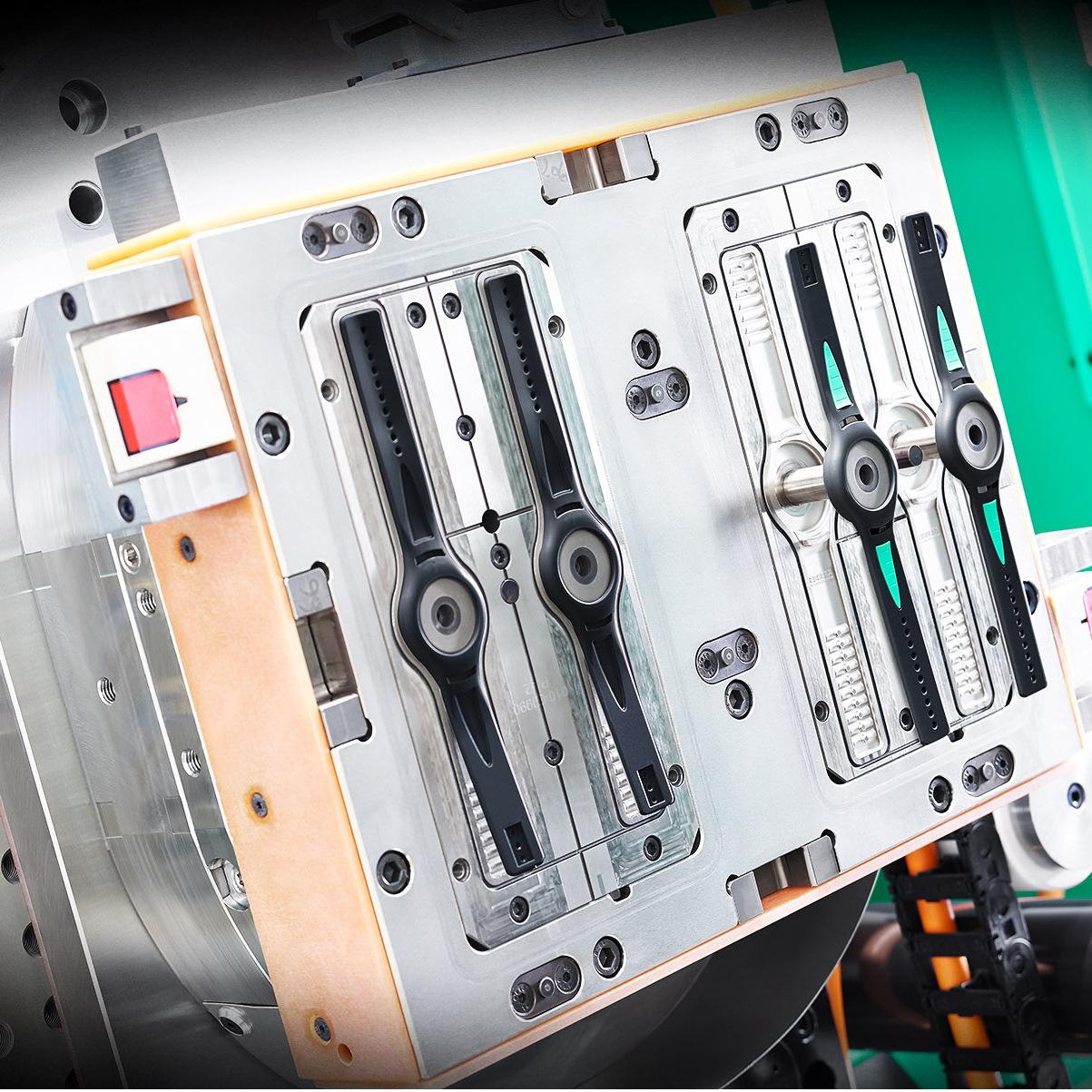 東莞搪膠玩具生產廠家電話 東莞搪膠玩具生產廠家電話